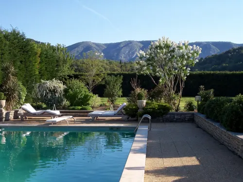 Charm in Luberon - Homestays