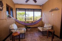 Bze Nature Nook – 2 Private 1BR Suites, Lagoonfront, Gated, 10 Min from Airport - 2-Star