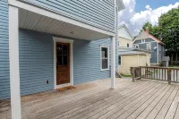 Fully Stocked Kitchen,  AC,  Wi-Fi, W/D,  Near Baseball and Walk to Downtown - Apartments
