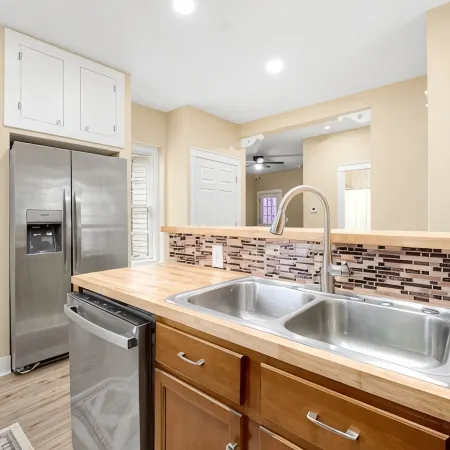Charming 2-bedroom house in Downtown Fort Wayne