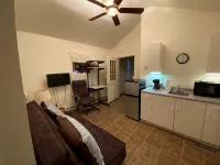 One Bedroom Unit in Malta/Saratoga - Homestays