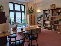 XXL vacation room with bathroom in an Art Nouveau villa for 1-4 people in the city center