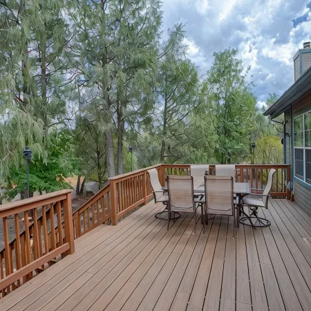 Cabin On NAT'L FOREST! LAKE & CREEK minutes away!