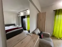 Kadare City-Center Apartment with Balcony - アパートメント