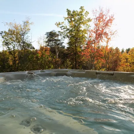 Peace at Pine Run in Hocking Hills: 13 Acres, Hot Tub, & Disc Golf!