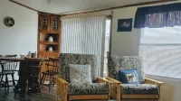 Peaceful/Beautiful Mountain Views & centrally located to all the mountain fun - Wifi