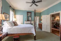 Downtown Natchez Elegant 1835 Antebellum House - 4-Star