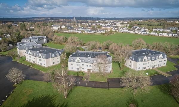 The Gleneagle River Apartments