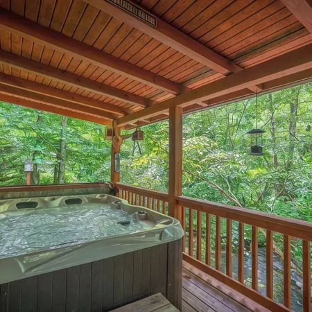 Creekfront Cabin w/ Hot Tub! Motorcycle Friendly!