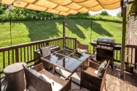 Bear Mountain Lodge Shenandoah Mountains Skyline Drive / Front Royal (hottub)<br> - Hytter