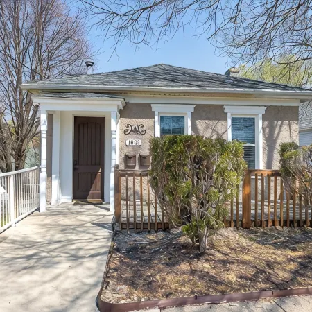 Check It Out! Great Location Large Priv w/Parking
