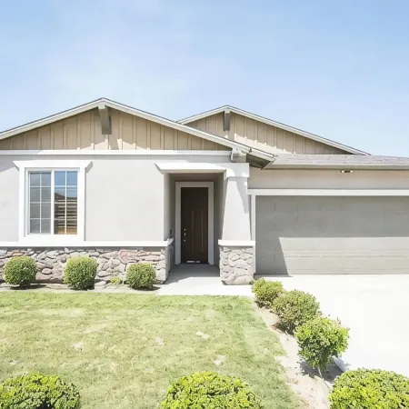 Tranquil and Spacious Family Haven by Sequoia & Kings Canyon National Park!