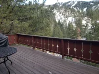 NORTH LAKE TAHOE VACATION RENTAL WITH SKI AND MOUNTAIN VIEWS, HIKE & BIKE TRAILS - Mountain view