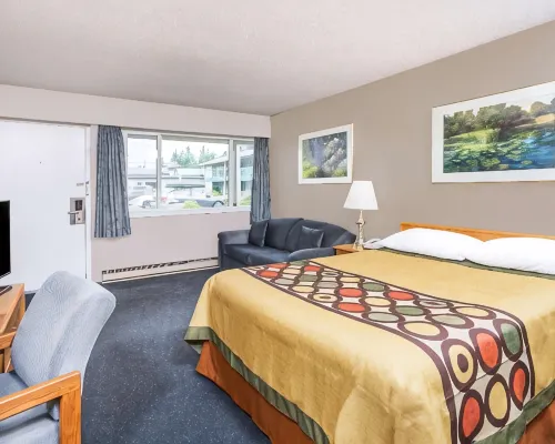 Park Inn by Radisson, Quesnel クイネルのホテル