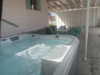 Fabulous 50's & Hot Tub - Wifi