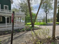 Aldine Simpson Suite SPACIOUS updated 1-bdrm w/lake view in heart of Chautauqua! - Homestays