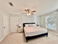 Linda's Lake House Waterfront on Lake Conroe