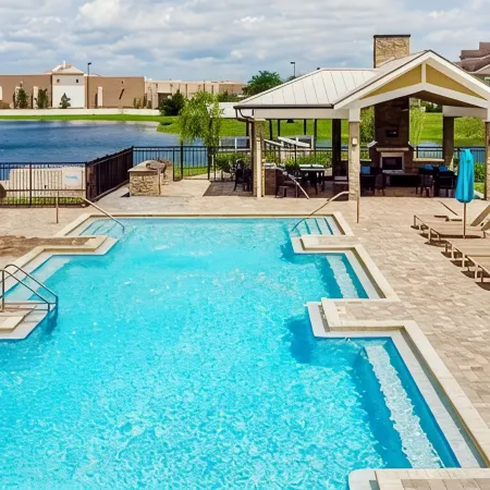 Cozy 2-bedroom apartment in nice Jacksonville with WiFi, fitness room - Sleep 6!