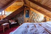 Pine Forest Chalet 1400m | Cinema & Fireplace - Mountain View