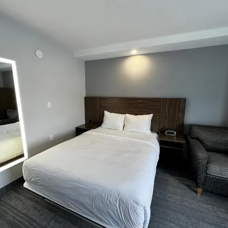 Travelodge by Wyndham Regina