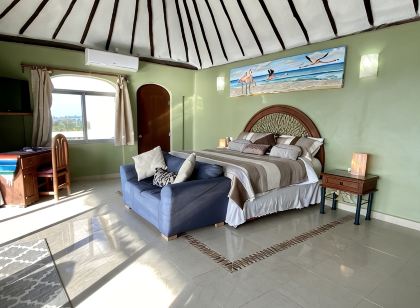 Oceanfront Penthouse -4300 Sq Ft, 2 Level -Mi Casa Del Mar