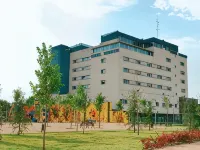 호스탈 포르셀 토레혼 바라하스 주변 호텔