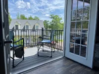 Private Dock, Swim, Fish, Kayak, Play Games in the Large, Modern Barn - 3-Star