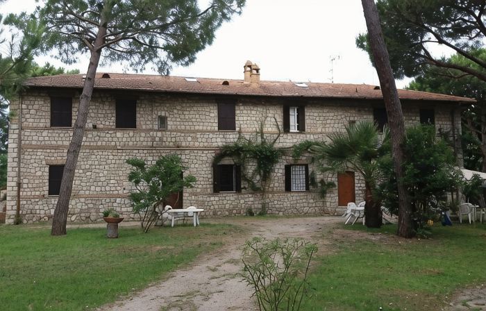 Settebello Village