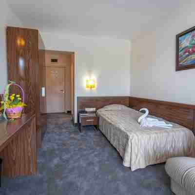 Hotel Glarus Beach Rooms