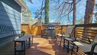 Private Atlanta Tiny House with Mini Golf Course