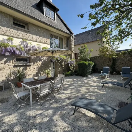 House in the heart of Dinan for 2 to 6 people, all on foot!