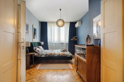 ARTamentOne of Sofia's most iconic spaces,  right next to the metro stop. - Homestays