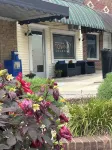Studio Cottage on the Square, entire rental unit in Jamestown, Kentucky - Apartments