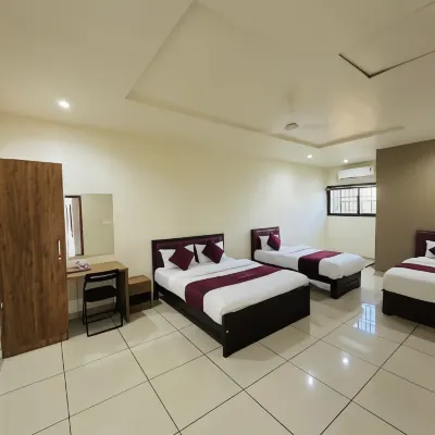 Atland Residency Hotels near Mundakkulam juma masjid