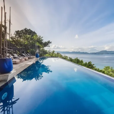 Vivere Azure Resort