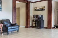 Suburban Studios Near University of North Carolina-Charlotte - 2-Star