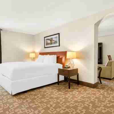 Quality Inn Edison-New Brunswick Rooms