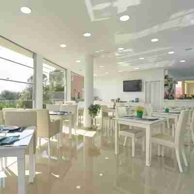 Palapart Gikas House Dining/Meeting Rooms