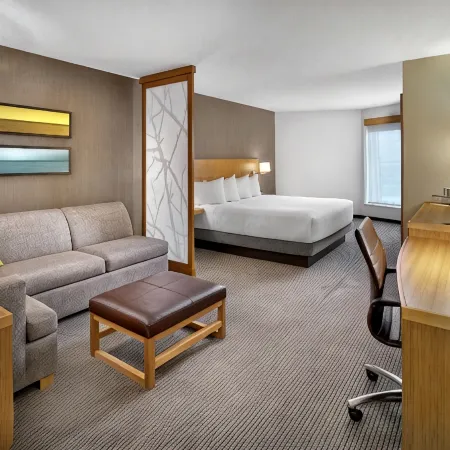 DoubleTree by Hilton Edmonton Downtown