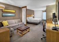 DoubleTree by Hilton Edmonton Downtown - 4-Star