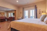 Beautiful Mountain Lakefront Home Lake Nantahala, North Carolina, USA - Homestays