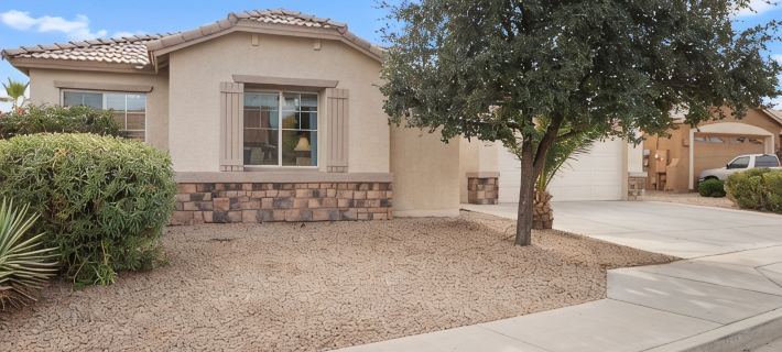 Beautiful 5-Bedroom Home in Surprise with Big Backyard Close to Spring Training Hotels in Surprise