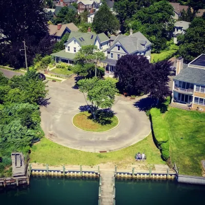 The Stirling House Waterfront Inn Greenport - Wifi