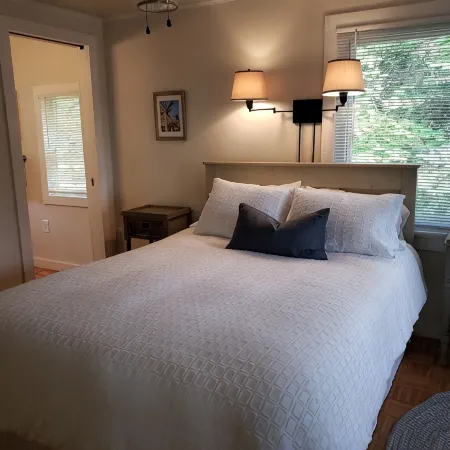 Gorgeous Views of Harbor Entrance! Walk to Town, East Side Location.
