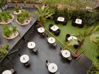 Hotel Continental Barcelona Hotels near Borras Theatre
