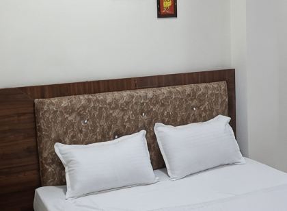 Hotel Royal Sagar , Sagar