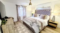 POSHPADZ -OceanView Villa-Resort Complex, Penthouse, Sleeps 4, Walk to Beach - バルコニー