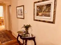 Lafferty House-Walk to Uofk, Woodland Pk, Dn Town, Near Bourbon Trl, Horse Farms - Condos