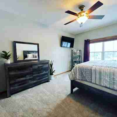 Oakdale Oasis- Close to everything Rooms