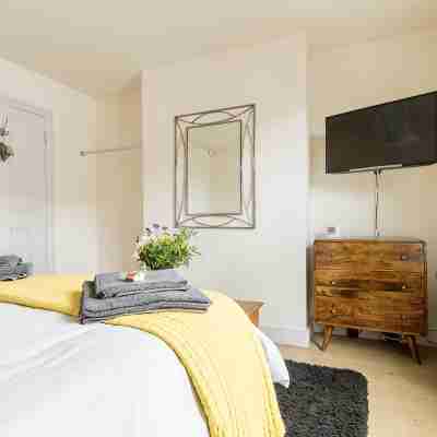 Cosy Fisherman’s Cottage, minutes from High Street, Harbour & Beach Rooms